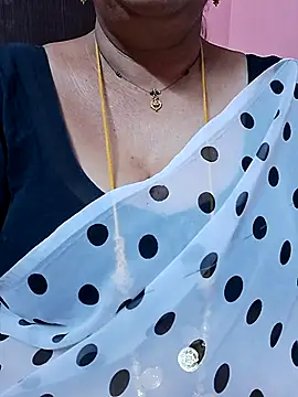 ananya956 online show from 17, 4, 2026