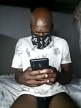 Snapshot of Mostafi17 chatting on 4, 12, 2025 Mostafi17 online show from 4, 12, 2025