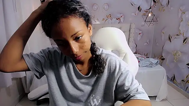 Snapshot of jasmin_brunette_ chatting on 3, 12, 2024 jasmin brunette online show from 3, 12, 2024