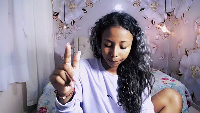 Snapshot of jasmin_brunette_ chatting on 24, 1, 2025 jasmin brunette online show from 24, 1, 2025