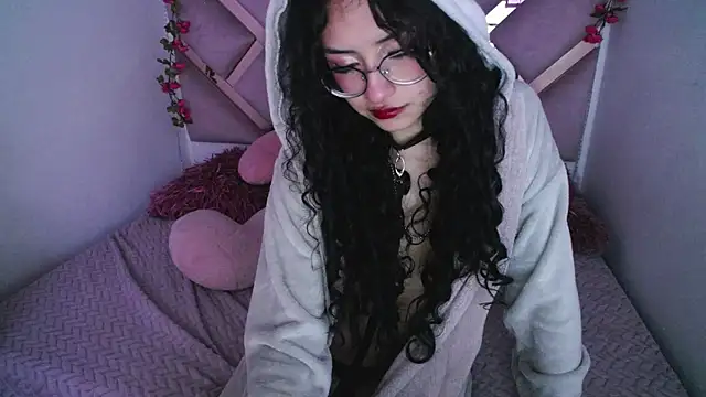 CherieCurl online show from 16, 4, 2026