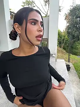 HaileyBaldwin online show from 26, 1, 2025