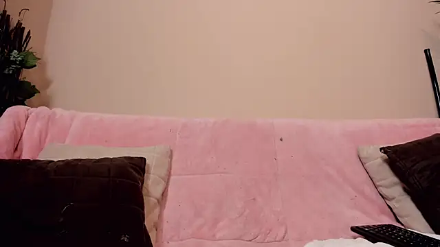 Snapshot of sara__lynn chatting on 13, 3, 2025 sara lynn online show from 13, 3, 2025