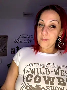 Snapshot of DeeLight124 chatting on 16, 10, 2025 DeeLight124 online show from 16, 10, 2025