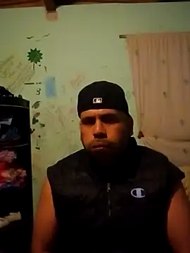 Snapshot of Loko4204ff37b chatting on 4, 7, 2026 Loko4204ff37b online show from 4, 7, 2026