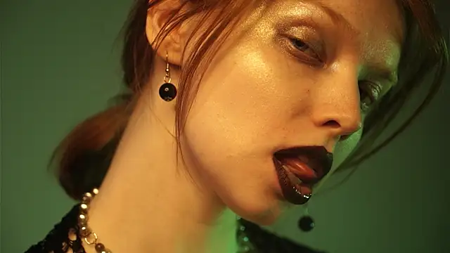 ginger hugs online show from 26, 2, 2025