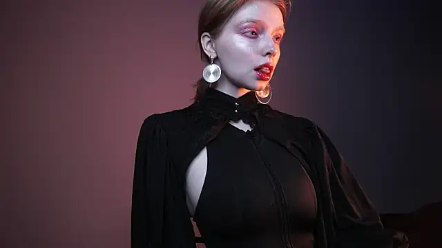 ginger hugs online show from 12, 3, 2025