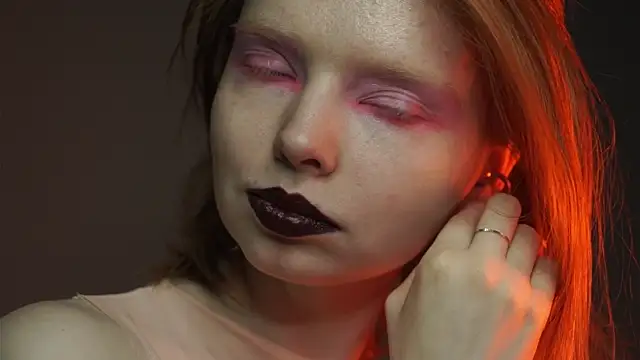 ginger hugs online show from 19, 3, 2025