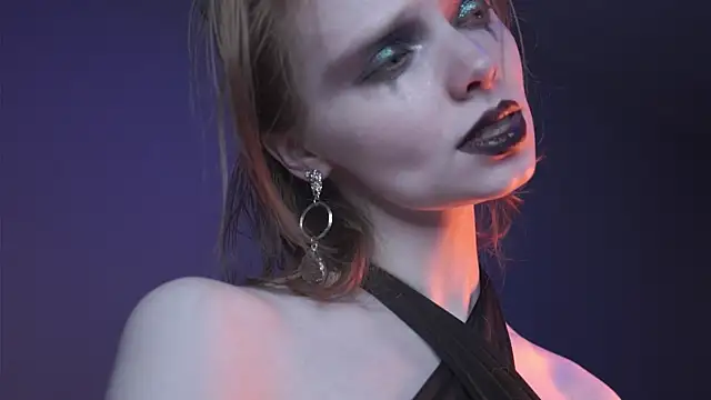 ginger hugs online show from 2, 11, 2025