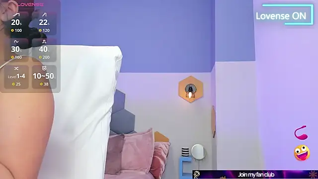 Chloe fischer  online show from 21, 10, 2025