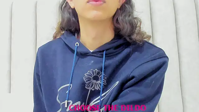 FreyaMoller online show from 3, 11, 2025