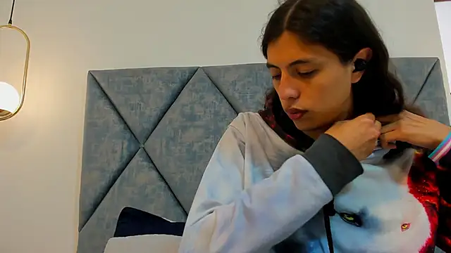 FreyaMoller online show from 9, 1, 2026