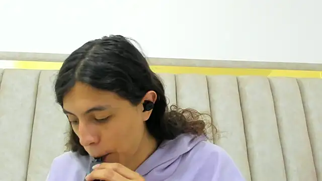 Snapshot of FreyaMoller chatting on 8, 5, 2026 FreyaMoller online show from 8, 5, 2026