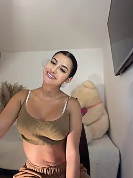 Kimm khalifa online show from 14, 4, 2026