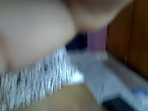 Snapshot of Queen_petite_ chatting on 21, 11, 2025 Queen petite online show from 21, 11, 2025