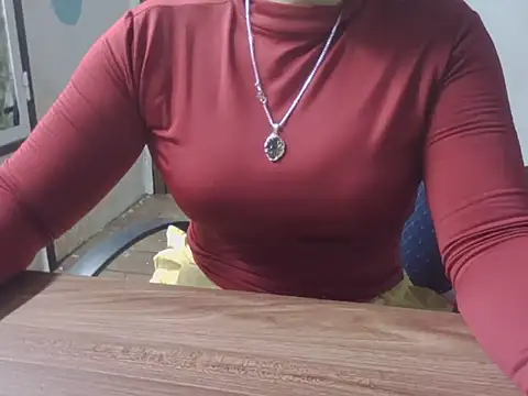 Snapshot of MaiHuong77 chatting on 23, 10, 2025 MaiHuong77 online show from 23, 10, 2025