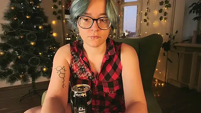 Snapshot of alisahug chatting on 6, 12, 2024 alisahug online show from 6, 12, 2024