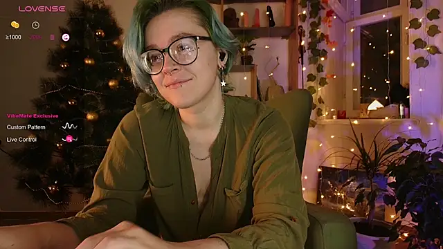 Snapshot of alisahug chatting on 13, 12, 2024 alisahug online show from 13, 12, 2024