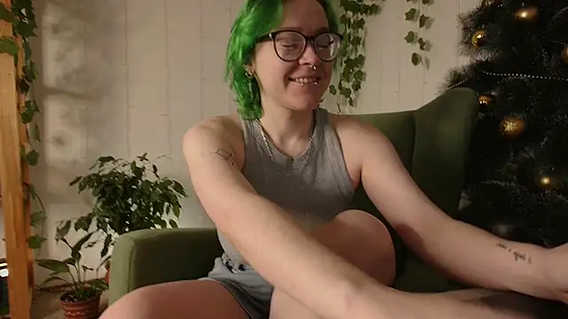 Snapshot of alisahug chatting on 28, 12, 2024 alisahug online show from 28, 12, 2024