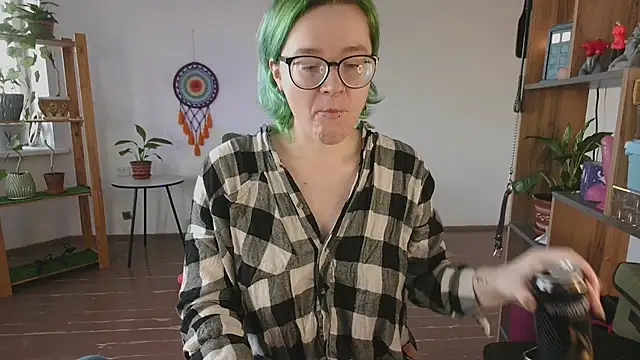 Snapshot of alisahug chatting on 18, 1, 2025 alisahug online show from 18, 1, 2025