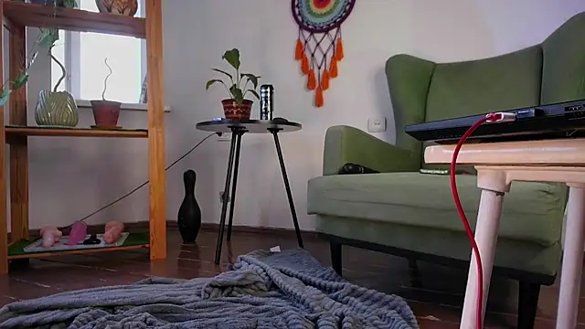 Snapshot of alisahug chatting on 23, 1, 2025 alisahug online show from 23, 1, 2025