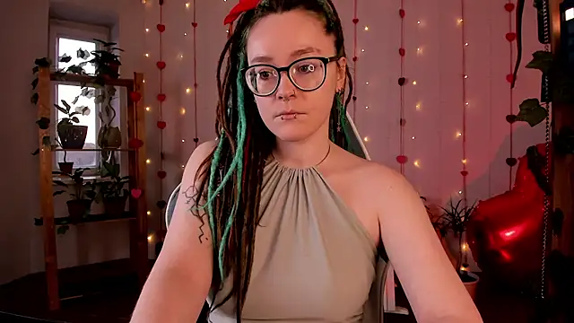 Snapshot of alisahug chatting on 10, 2, 2025 alisahug online show from 10, 2, 2025