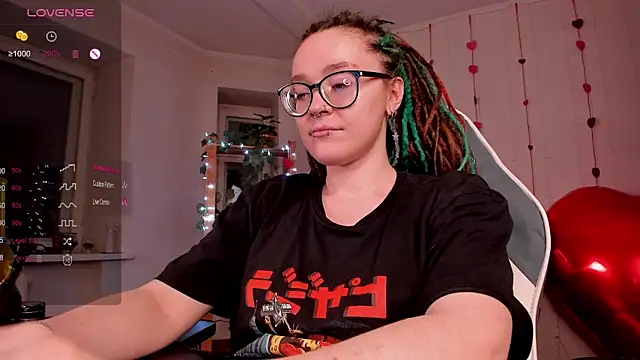 Snapshot of alisahug chatting on 14, 2, 2025 alisahug online show from 14, 2, 2025