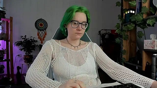 Snapshot of alisahug chatting on 28, 2, 2025 alisahug online show from 28, 2, 2025