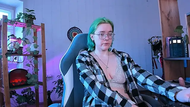 Snapshot of alisahug chatting on 11, 3, 2025 alisahug online show from 11, 3, 2025