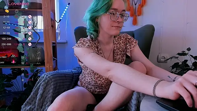 Snapshot of alisahug chatting on 15, 3, 2025 alisahug online show from 15, 3, 2025