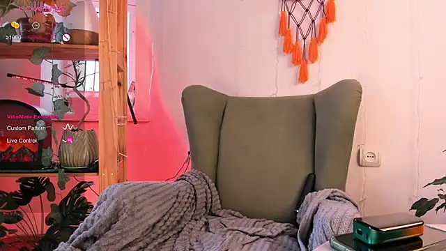 Snapshot of alisahug chatting on 17, 3, 2025 alisahug online show from 17, 3, 2025