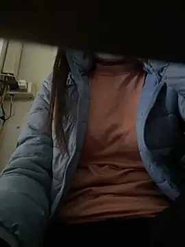 Tuongvy05 online show from 11, 2, 2026