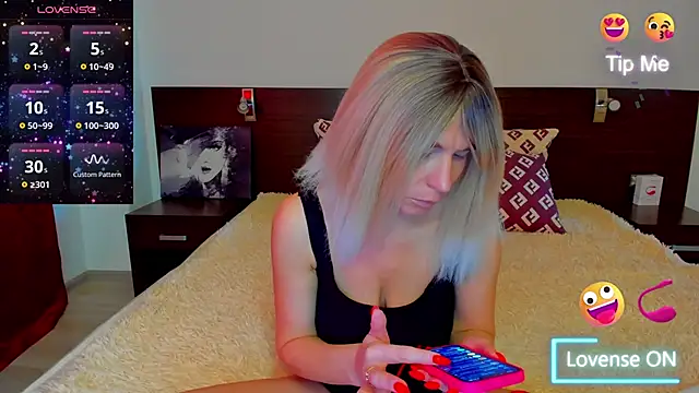 Hanna Becrett17 online show from 4, 3, 2025