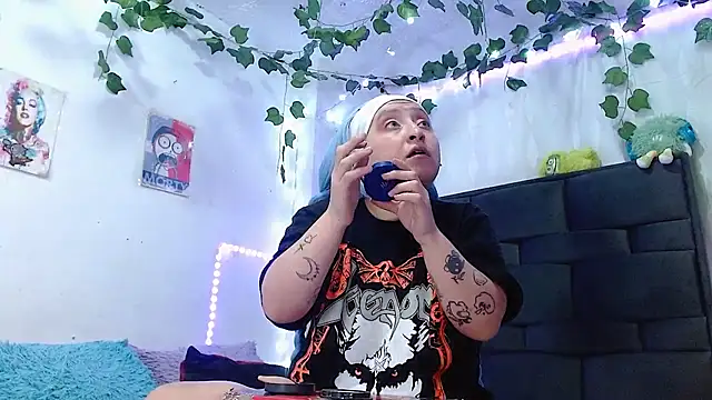 the lesbian game online show from 7, 4, 2026