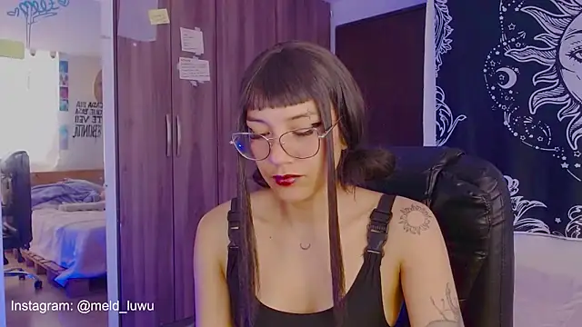 melissahowl online show from 22, 4, 2026