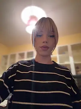 Carlita cute online show from 2, 2, 2026