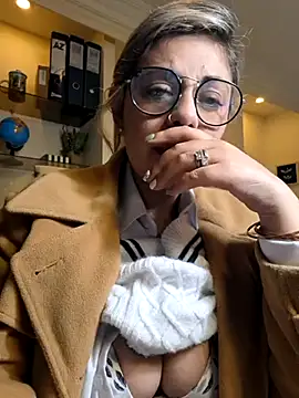 Snapshot of Cata_Office-12 chatting on 21, 2, 2025 Cata Office-12 online show from 21, 2, 2025