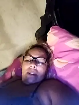 Afroditabichota online show from 9, 9, 2025