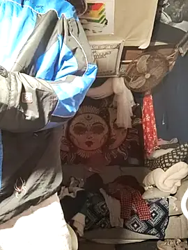 Gillygilly76 online show from 28, 2, 2025