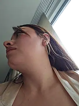 valery mora online show from 14, 3, 2025