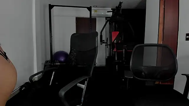 CoupleBigAss online show from 7, 1, 2025