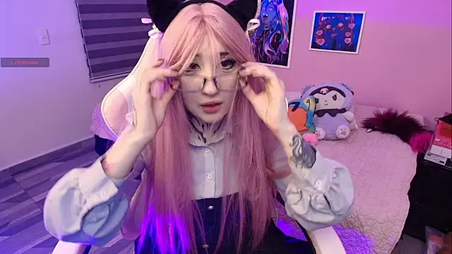 Miwa violet online show from 22, 4, 2026