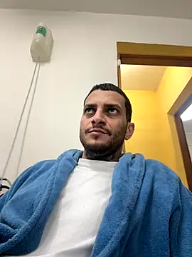 Snapshot of Christopherreis chatting on 16, 10, 2025 Christopherreis online show from 16, 10, 2025