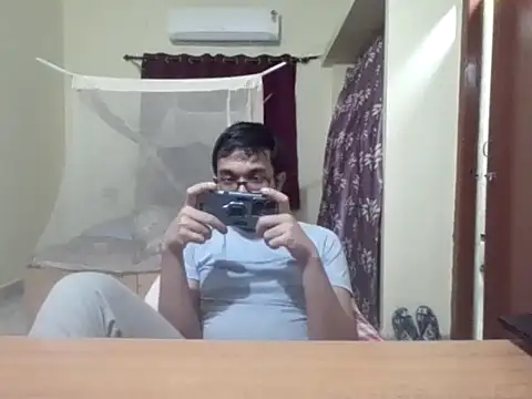 THE NAKED BOY online show from 8, 10, 2025