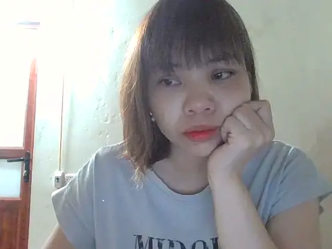 Snapshot of Angela-Eira chatting on 28, 10, 2025 Angela-Eira online show from 28, 10, 2025