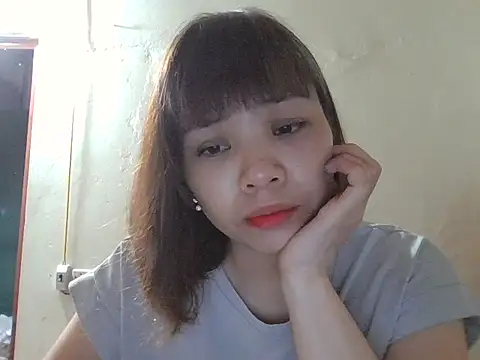 Snapshot of Angela-Eira chatting on 13, 11, 2025 Angela-Eira online show from 13, 11, 2025