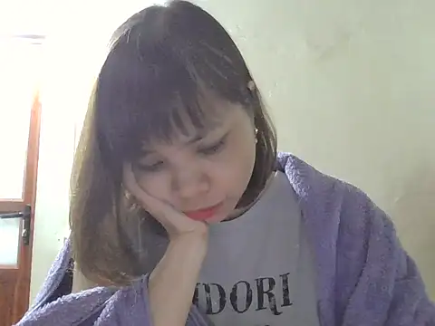 Snapshot of Angela-Eira chatting on 13, 11, 2025 Angela-Eira online show from 13, 11, 2025