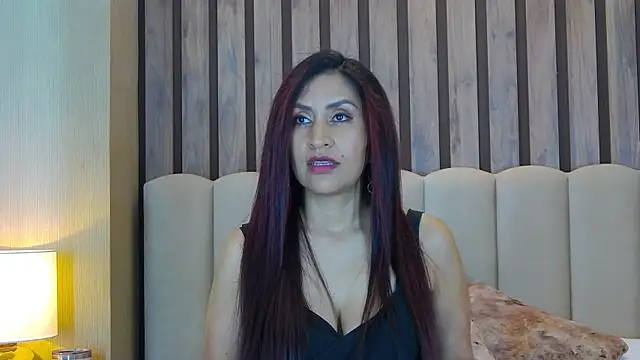 Snapshot of MonicaMoret chatting on 24, 1, 2025 MonicaMoret online show from 24, 1, 2025