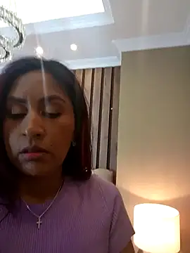 Snapshot of MonicaMoret chatting on 7, 3, 2025 MonicaMoret online show from 7, 3, 2025