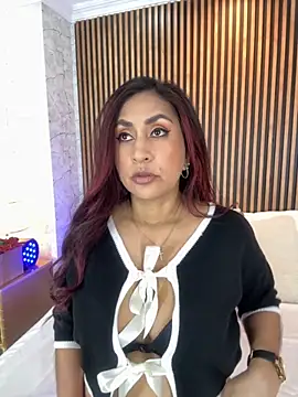 Snapshot of MonicaMoret chatting on 25, 9, 2025 MonicaMoret online show from 25, 9, 2025